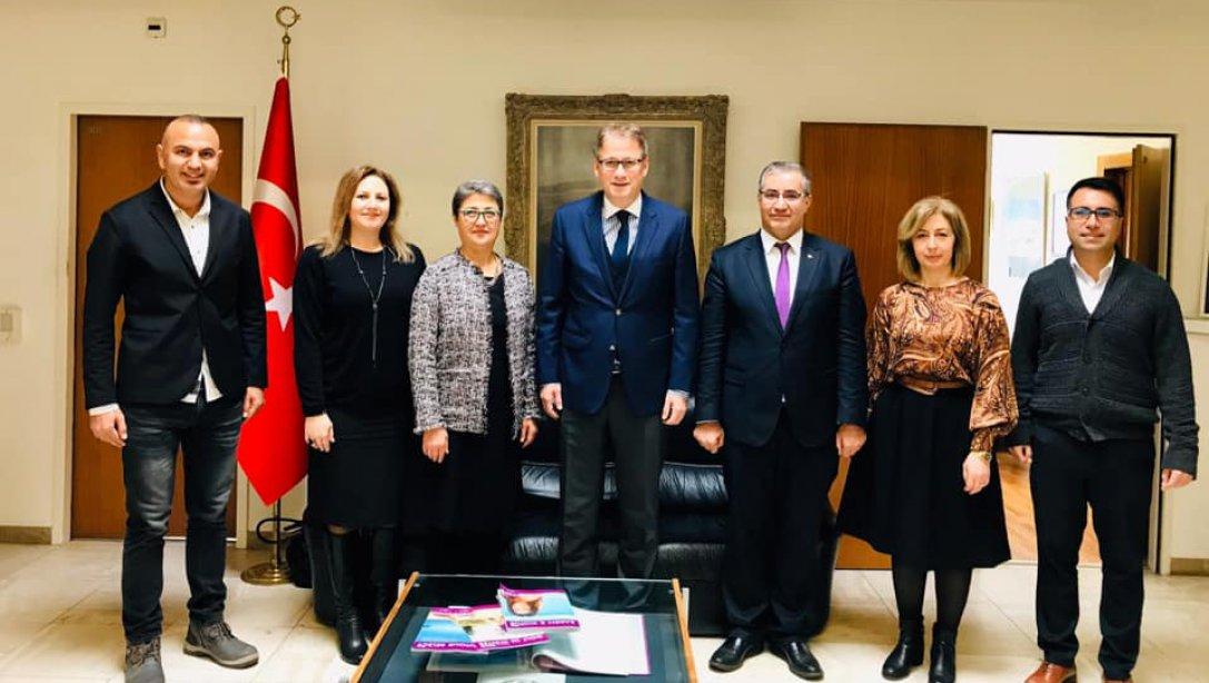 Zürih Türk Okul Aile Birlikleri'nin Büyükelçilik ve Müşavirlik Ziyareti